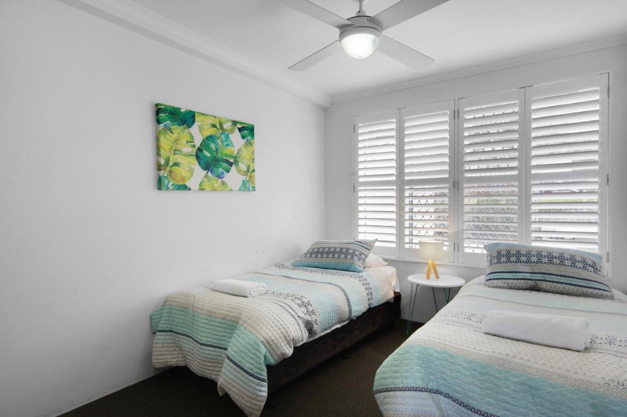 Capeview Apartments - Right On Kings Beach Caloundra Exterior foto