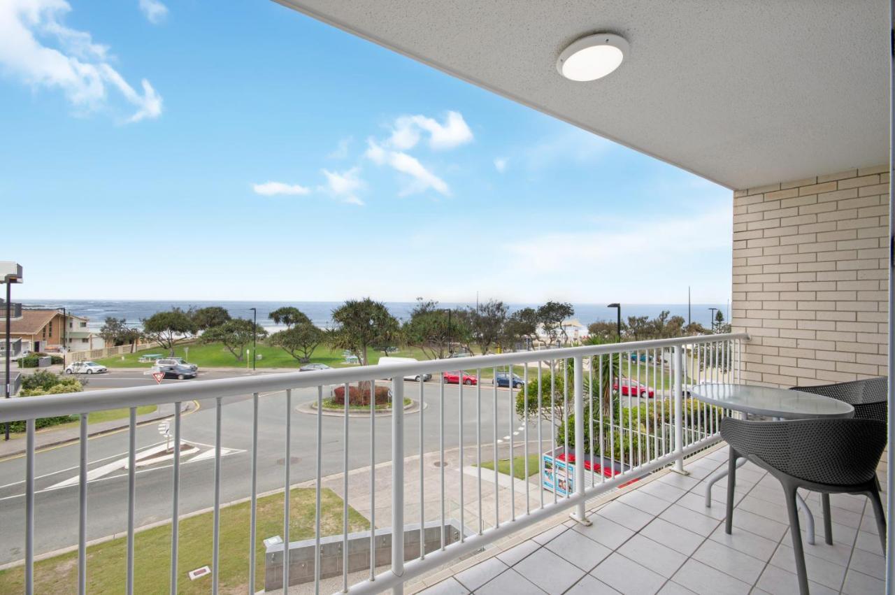 Capeview Apartments - Right On Kings Beach Caloundra Exterior foto